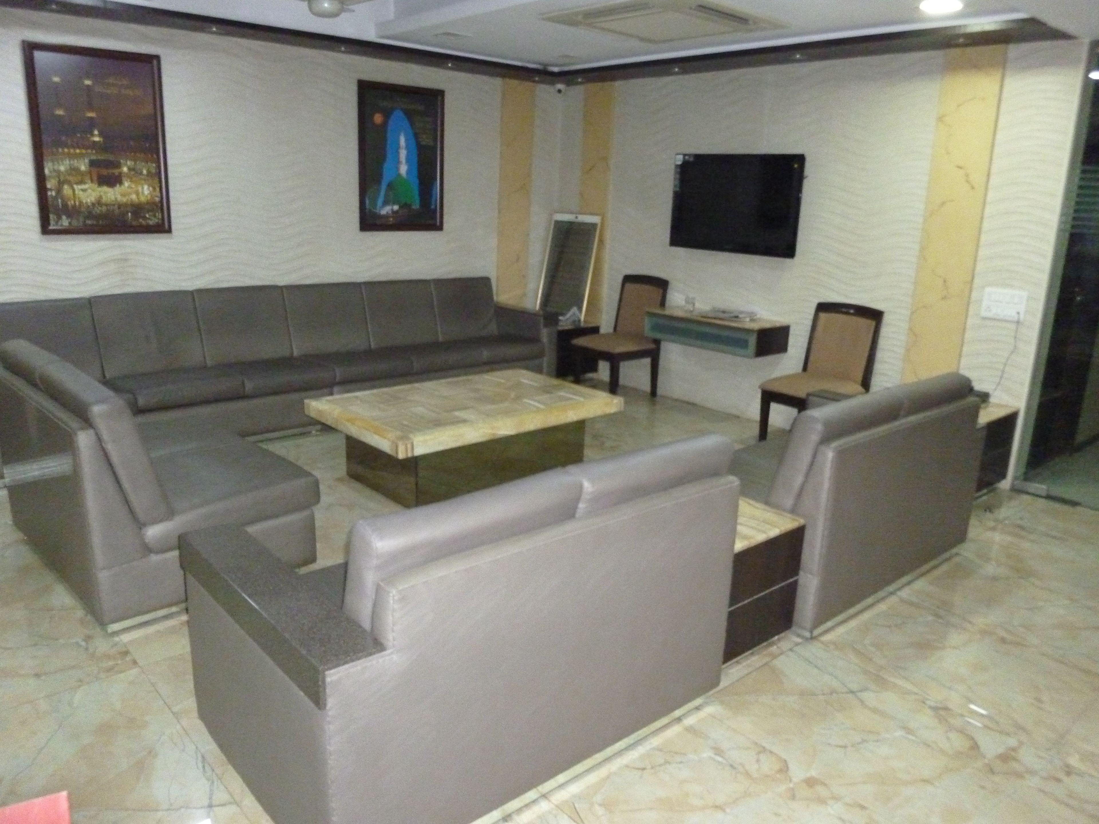 Hotel Regal Palace — Photos 1